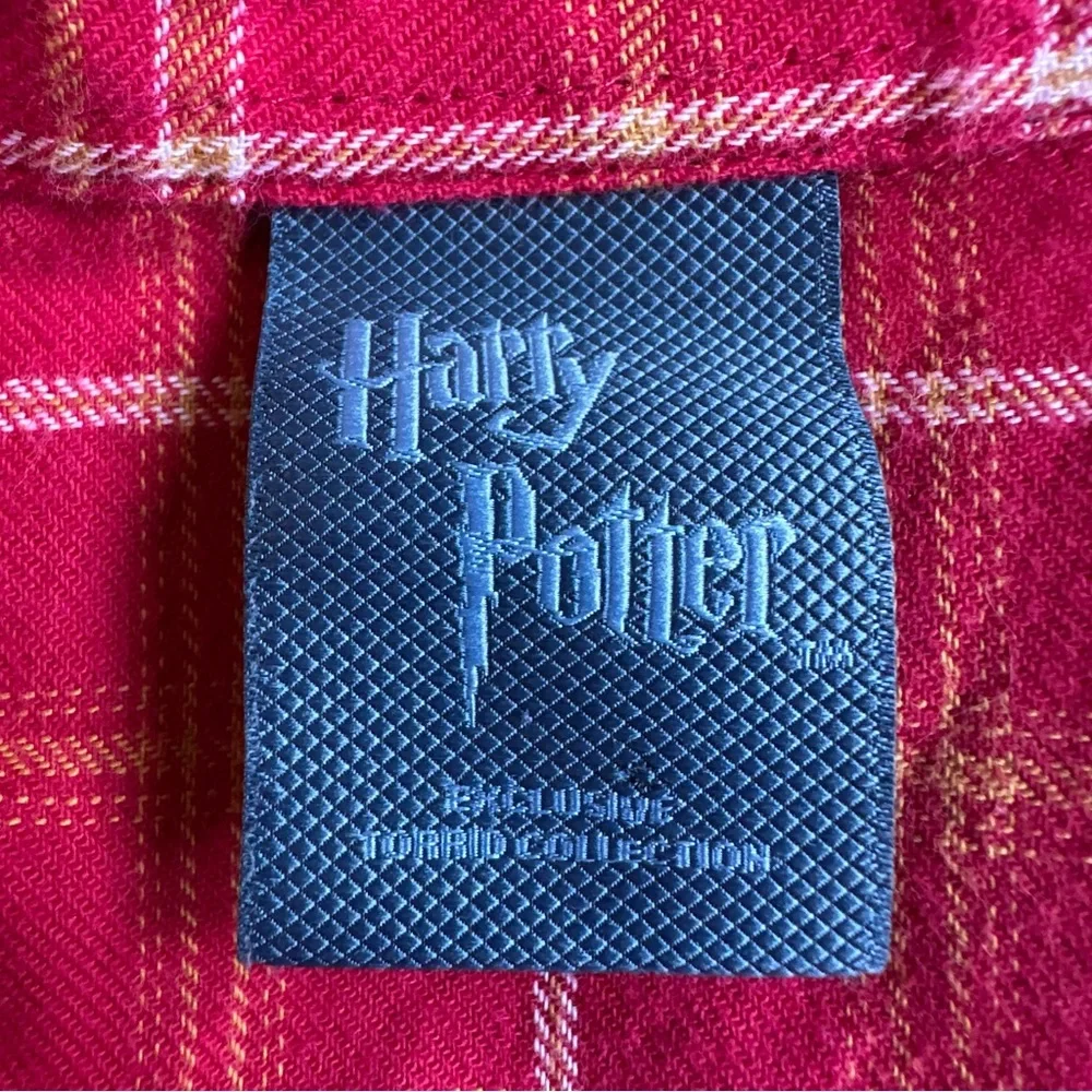 Harry Potter Torrid Gryffindor Red Cotton Plaid Button Up Shirt Large 12‎ EUC